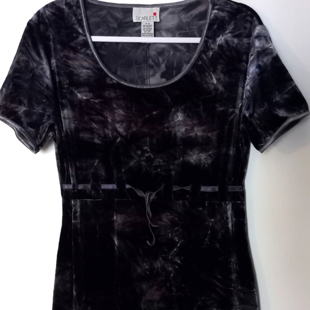 SCARLETT dress size 11/12